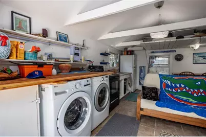 611 NE 10th Place, Gainesville, FL 32601 - Photo 33