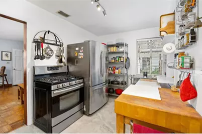 847 NE 7th Place, Gainesville, FL 32601 - Photo 7