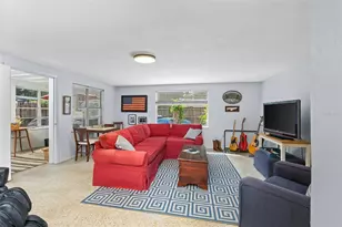 847 NE 7th Pl, Gainesville, FL 32601 - Photo 9