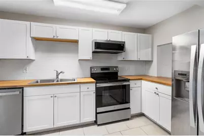 715 SW 75 Street #104, Gainesville, FL 32607 - Photo 3