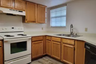 415 NW 50th Blvd, Gainesville, FL 32607 - Photo 9