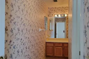 415 NW 50th Blvd, Gainesville, FL 32607 - Photo 17