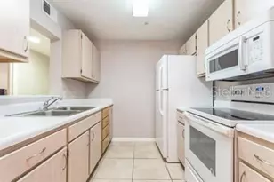 2360 SW Archer Rd, Gainesville, FL 32608 - Photo 5