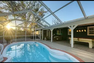 2264 Floyd St, Sarasota, FL 34239 - Photo 9