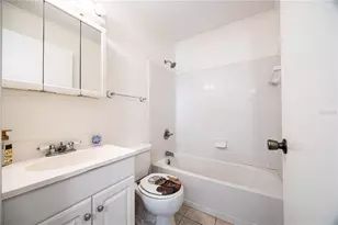 1241 NW 35th Ave, Gainesville, FL 32609 - Photo 9