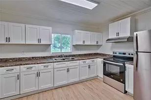 209 SE 47th St, Gainesville, FL 32641 - Photo 9