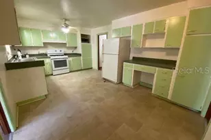 930 NW 36th Ave, Gainesville, FL 32609 - Photo 3