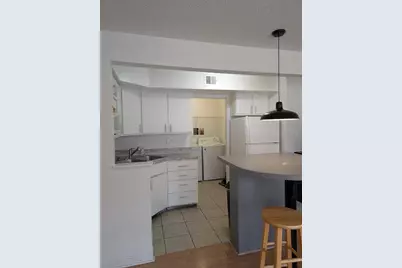 2601 SW Archer Road #203, Gainesville, FL 32608 - Photo 3