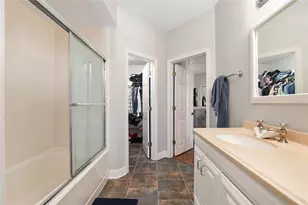 201 SE 2nd Ave, Gainesville, FL 32601 - Photo 37