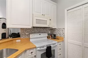 201 SE 2nd Ave, Gainesville, FL 32601 - Photo 23