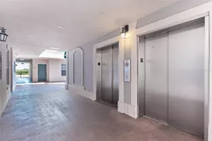 201 SE 2nd Ave, Gainesville, FL 32601 - Photo 9