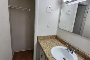 719 SW 75th St, Gainesville, FL 32607 - Photo 9