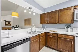 2742 NW 39th Dr, Gainesville, FL 32606 - Photo 11