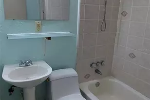 1115 NW 22nd Ave, Gainesville, FL 32609 - Photo 9