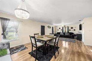 1322 NE 1st Ave, Gainesville, FL 32641 - Photo 7