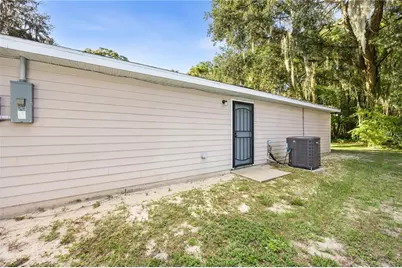 1322 NE 1st Avenue, Gainesville, FL 32641 - Photo 21