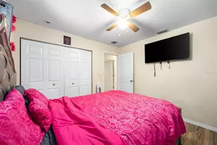 1322 NE 1st Ave, Gainesville, FL 32641 - Photo 19