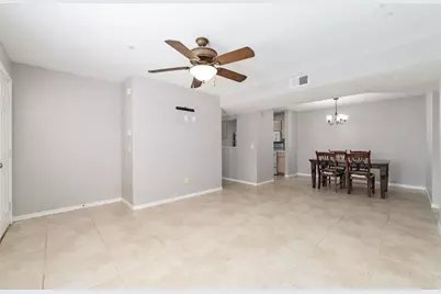 2360 SW Archer Road #506, Gainesville, FL 32608 - Photo 7