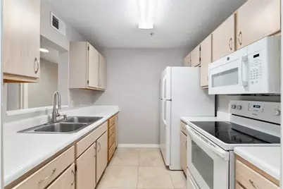 2360 SW Archer Road #506, Gainesville, FL 32608 - Photo 9