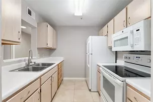 2360 SW Archer Rd, Gainesville, FL 32608 - Photo 9