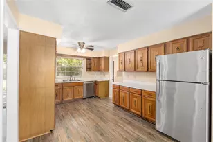 10819 NW 39th Ave, Gainesville, FL 32606 - Photo 9