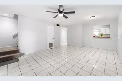 6115 SW 12th Place #13 D, Gainesville, FL 32607 - Photo 5