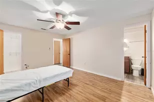 630 NW 34th St, Gainesville, FL 32607 - Photo 23