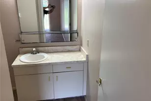 8229 Fairways Cir, Ocala, FL 34472 - Photo 11