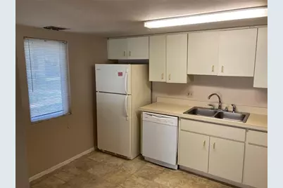 8229 Fairways Circle #F104, Ocala, FL 34472 - Photo 5