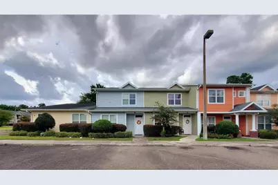 1561 NW 29th Road #8, Gainesville, FL 32605 - Photo 1