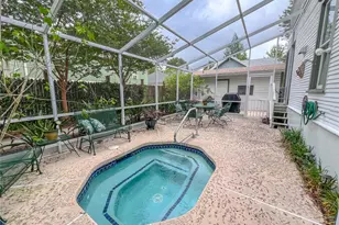 516 NE 4 St, Gainesville, FL 32601 - Photo 5