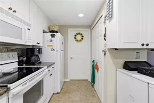 502 Main St, Horseshoe Beach, FL 32648 - Photo 9