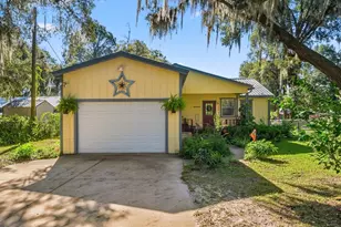 832 Lake Shore Ter, Interlachen, FL 32148 - Photo 1