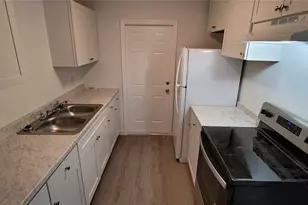 3819 NE 13th St, Gainesville, FL 32609 - Photo 3