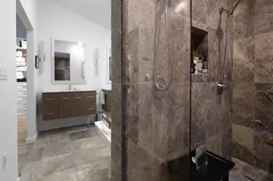 2416 NW 22nd Dr, Gainesville, FL 32605 - Photo 17