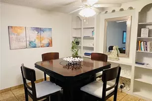 2490 SW 14th Dr, Gainesville, FL 32608 - Photo 9