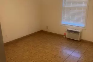 2490 SW 14th Dr, Gainesville, FL 32608 - Photo 11