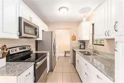 12719 NW 88th Place, Alachua, FL 32615 - Photo 11