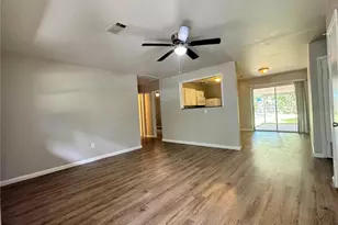 3004 NE 18th Dr, Gainesville, FL 32609 - Photo 3