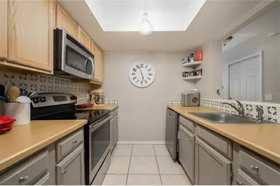 900 SW 62nd Boulevard #H49, Gainesville, FL 32607 - Photo 11