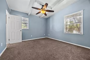 3003 NE 11th Dr, Gainesville, FL 32609 - Photo 11