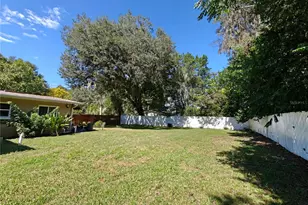 2305 NW 48th Terrace W, Gainesville, FL 32606 - Photo 17