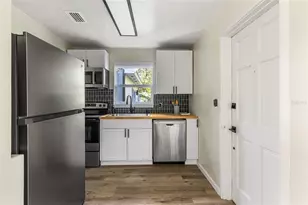 3425 NW 3rd St, Gainesville, FL 32609 - Photo 13