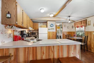 7639 NW 6th St, Bell, FL 32619 - Photo 9