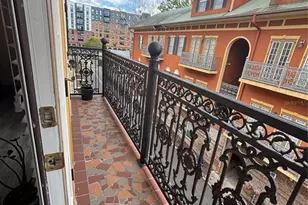 325 NW 14th St, Gainesville, FL 32603 - Photo 9