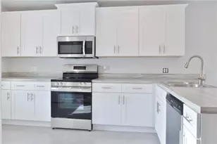 3318 E Iris Ln, Bell, FL 32619 - Photo 15