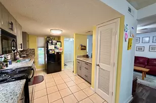 1810 NW 23rd Blvd, Gainesville, FL 32605 - Photo 5