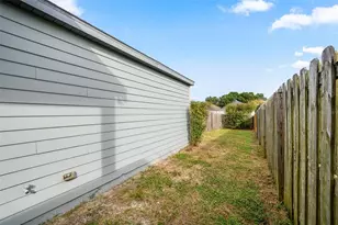 7891 SW 82nd Dr, Gainesville, FL 32608 - Photo 27