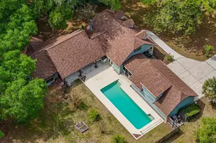 353 NW 3 Ave, Micanopy, FL 32667 - Photo 5