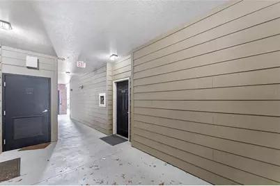 1142 SW 9th Road #103, Gainesville, FL 32601 - Photo 3